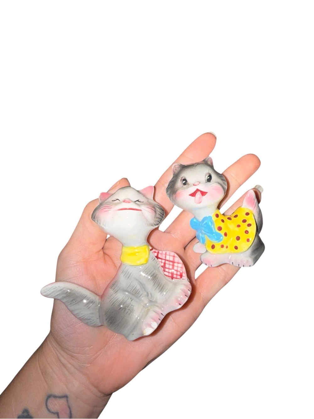 Vintage Py Japan silly kitty salt and pepper shakers